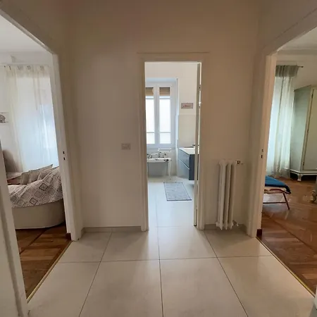 アパート 1 Min Walk From The Sea, With 2 Bed And 2 Bath