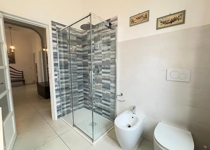 1 Min Walk From The Sea, With 2 Bed And 2 Bath 公寓 *